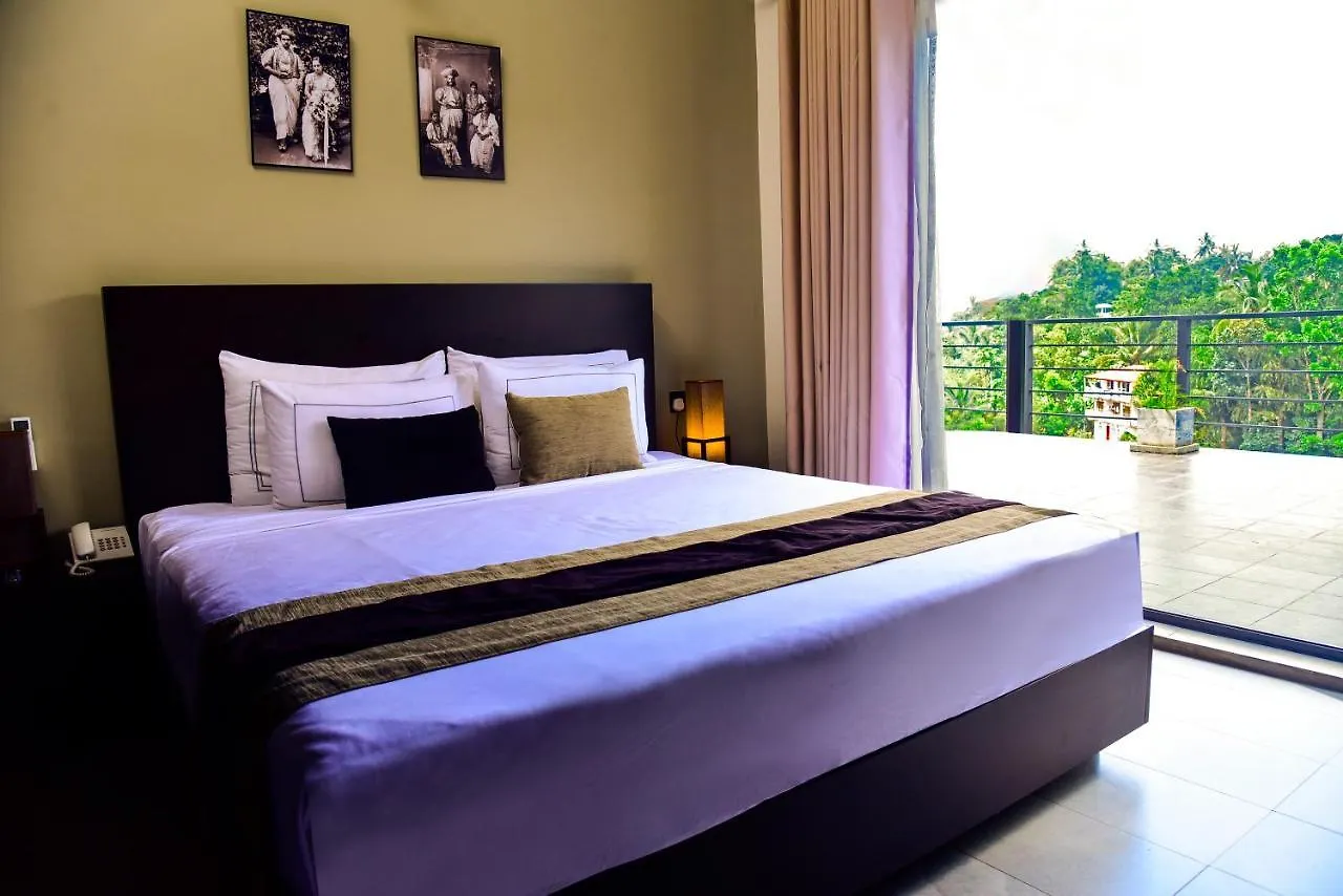 *** Hotel Pine Hill Residence Kandy Sri Lanka