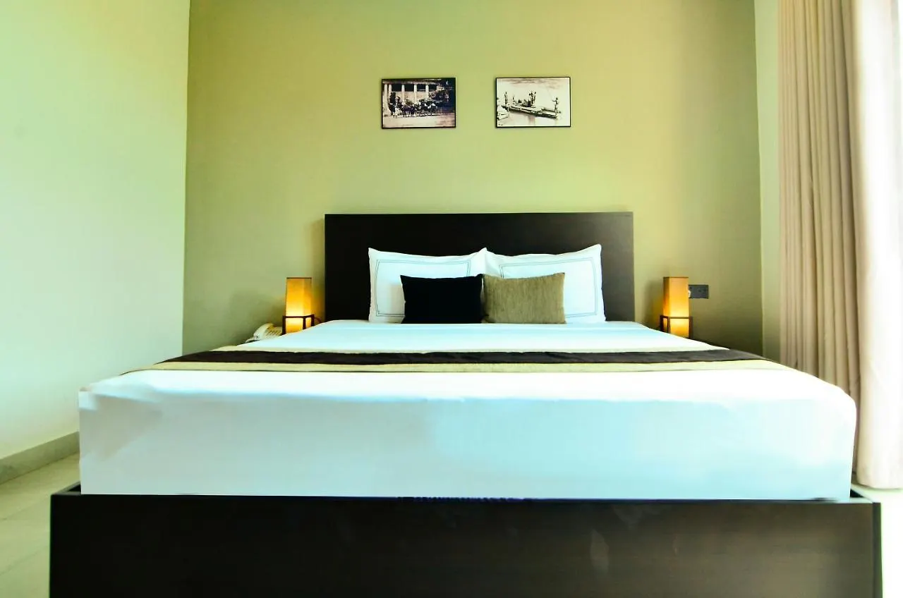 Hotel Pine Hill Residence Kandy