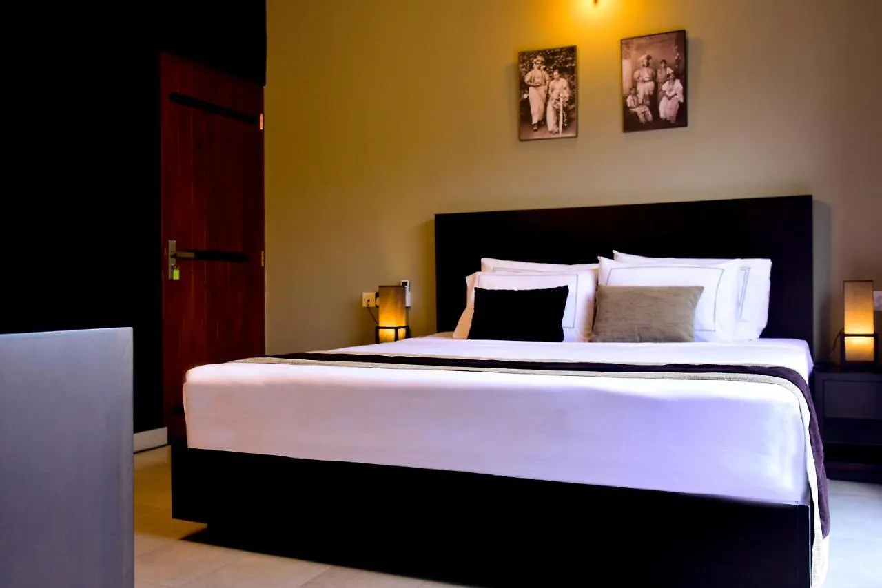 *** Hotel Pine Hill Residence Kandy Sri Lanka