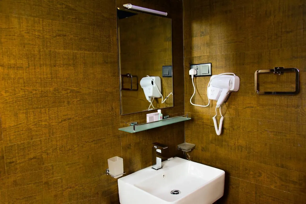 Hotel Pine Hill Residence Kandy
